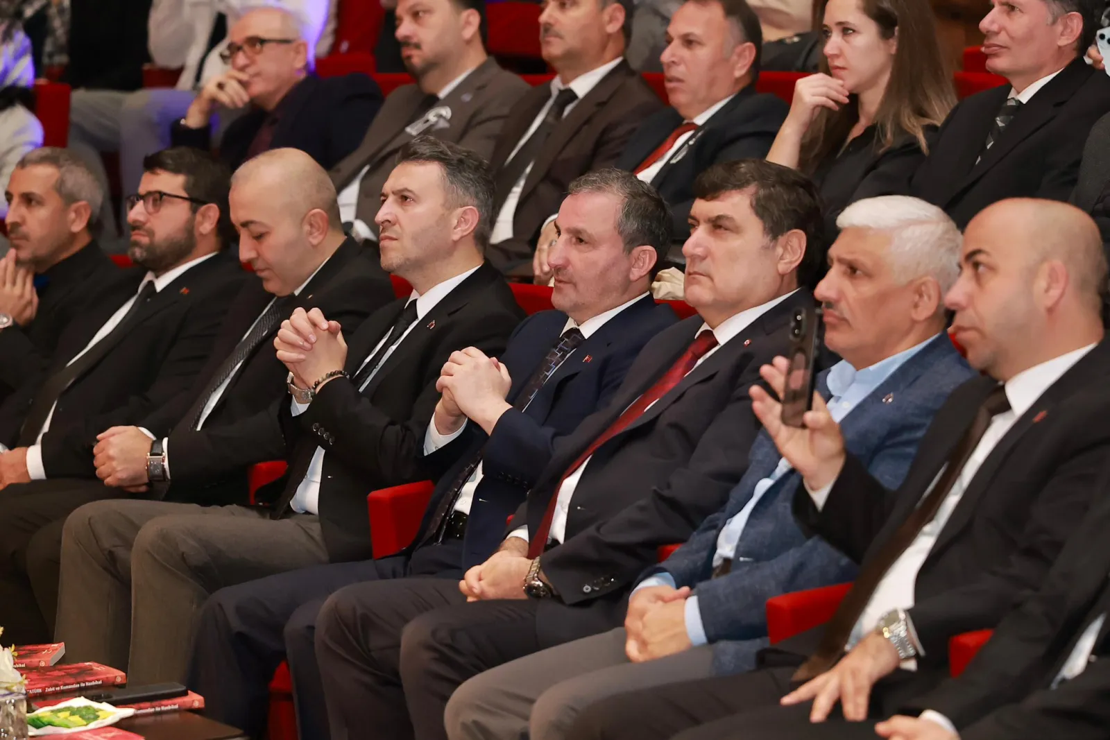 Manşet: Sultanbeyli Belediye Başkanı Ali Tombaş, 10 Kasım Anma Programına Katıldı