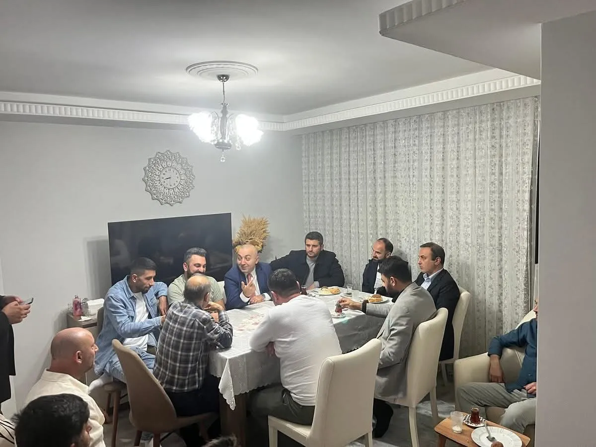 Manşet: Mhp Sultanbeyli İlçe Başkanı Abdullah Çınar’dan Necip Fazıl Mahallesi’nde Ziyaret