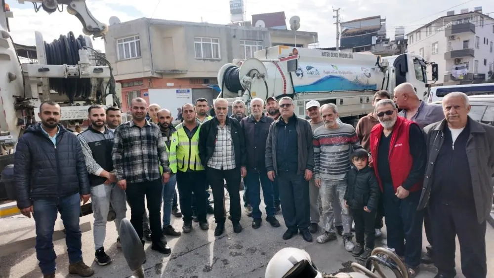 63 KM’LİK HATTAN 36 KAMYON DOLUSU KATI ATIK ÇIKARTILDI