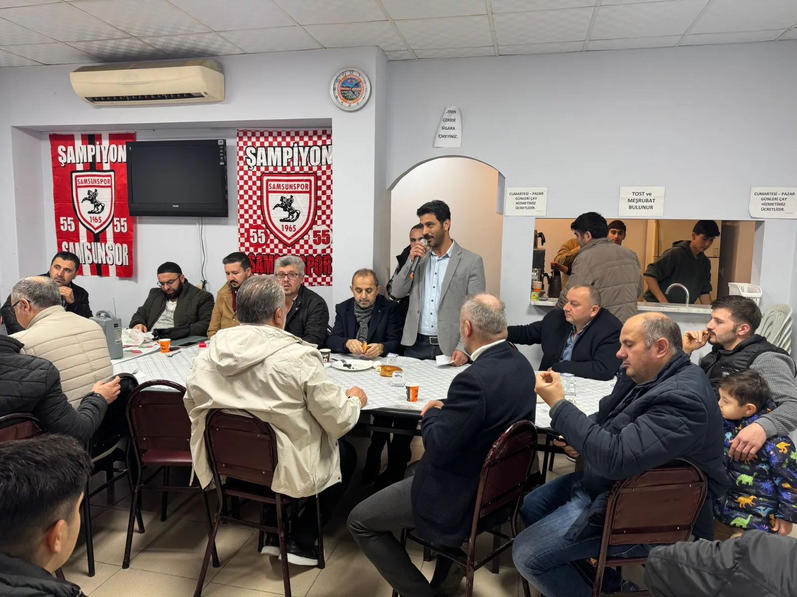 Sultanbeyli Samsun Salıpazarı Derneği Kahvaltı Programında Bir Araya Geldi